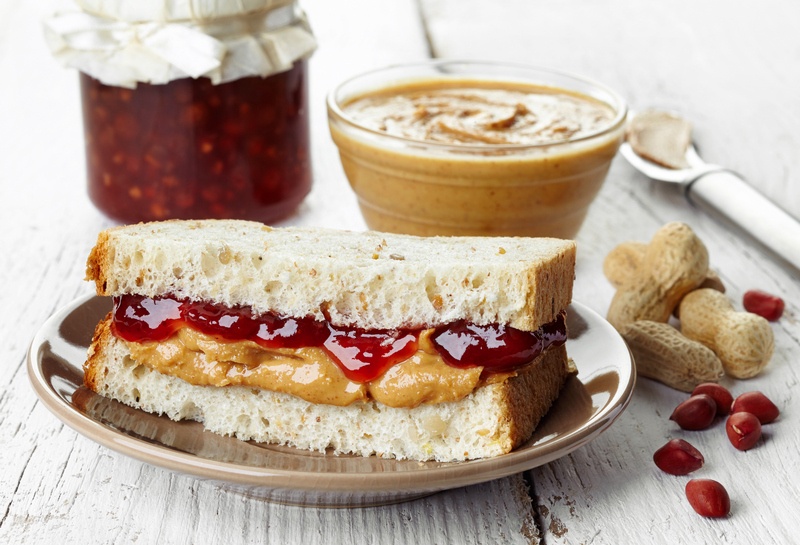 can you take food through airport security